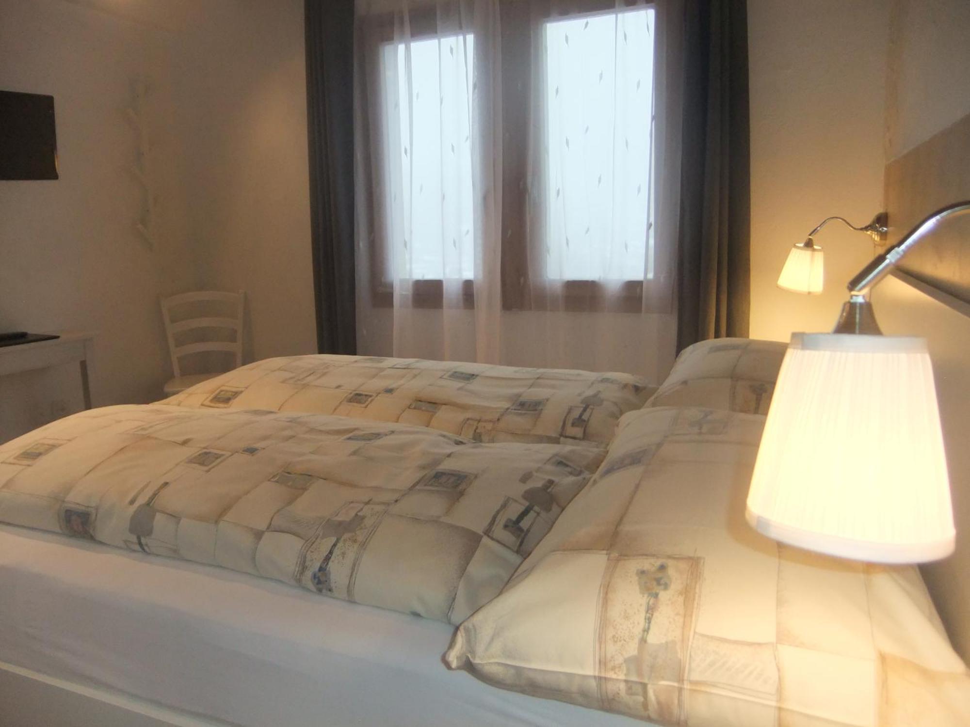 Hotel Weisshorn Goms Номер фото